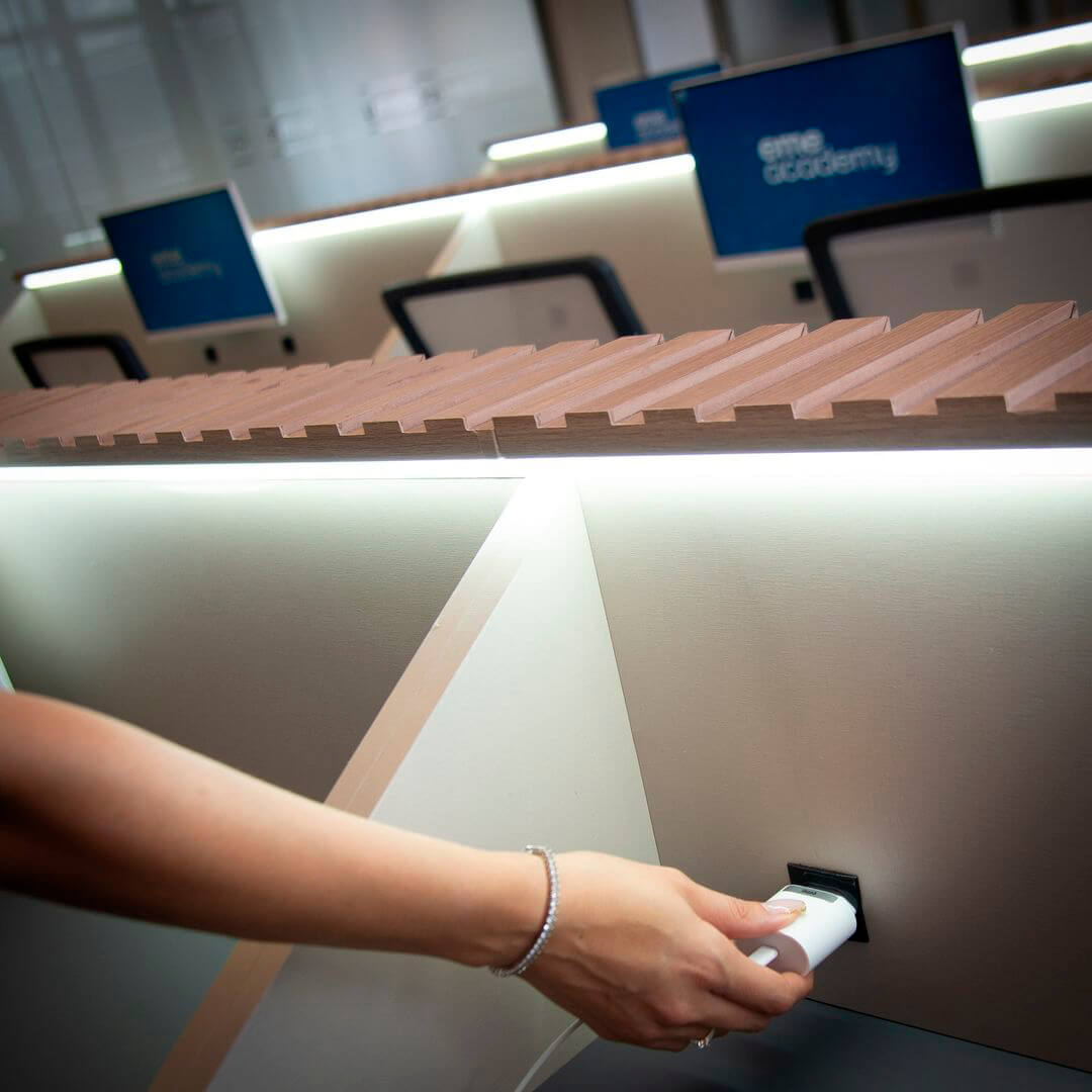 eme-academy_0002_ambiente 03